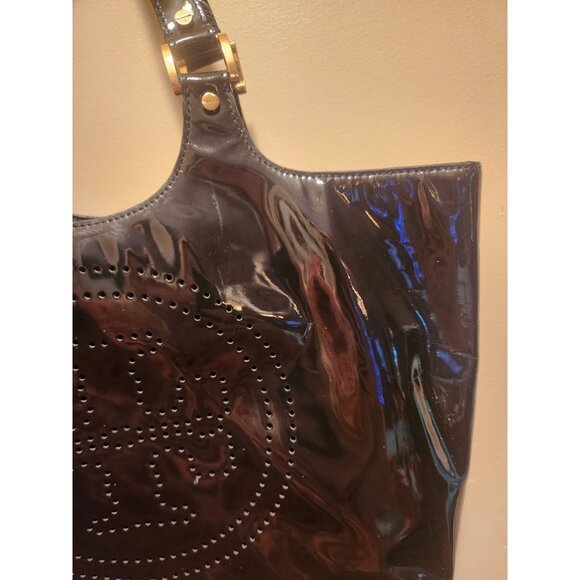 Tory Burch Bombe Tote Black Patent Leather Perforated Logo Shoulder Bag - Picture 4 of 10